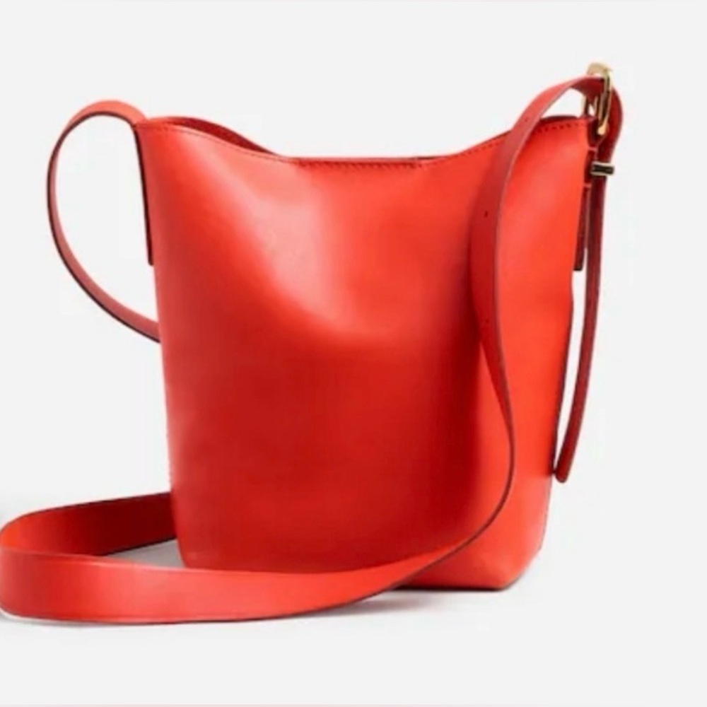Madewell Essential Mini Bucket Bag